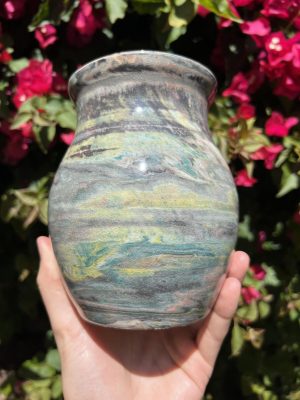 color clay vase